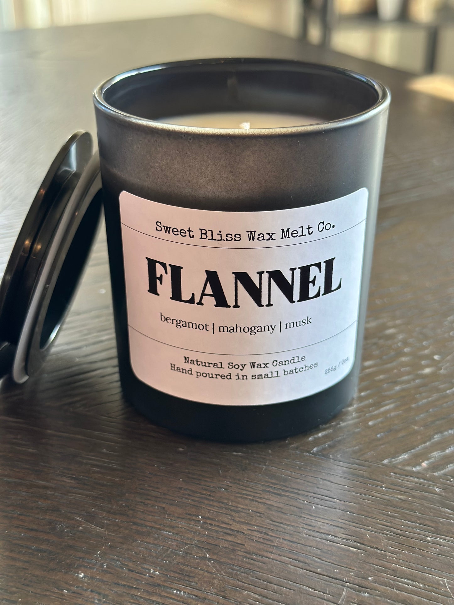 Flannel 9oz Black Jar