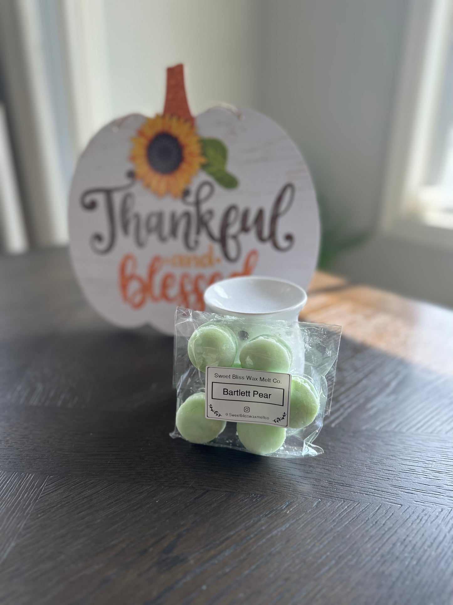 Bartlett Pear Macaron Wax melts